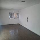 Alquiler en el centro, oportunidad de 2 dormitorios mas patio, con ascensor