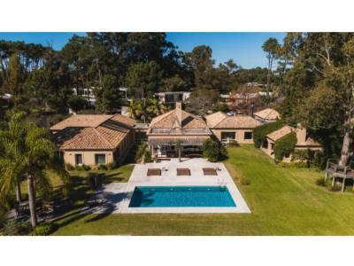 Casa unica en barrio privado punta del este