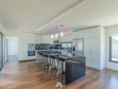 Se vende casa 4 dormitorios ciudad del plata