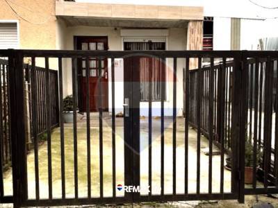 Se alquila, 2 dormitorios $18.000 florida