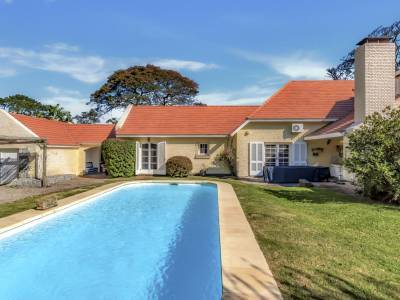En venta casa en punta del este playa mansa