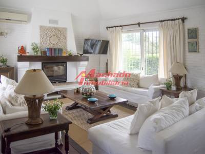 Vendemos hermosa casa en punta del este