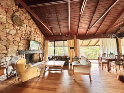 Casa en alquiler de cinco dormitorios