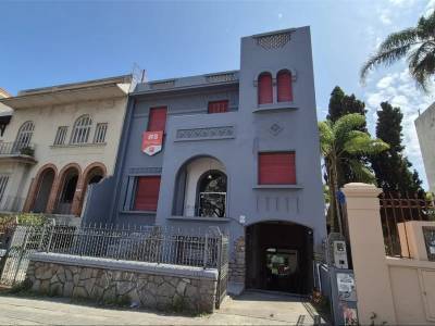 Venta- casa- sobre bvar artigas